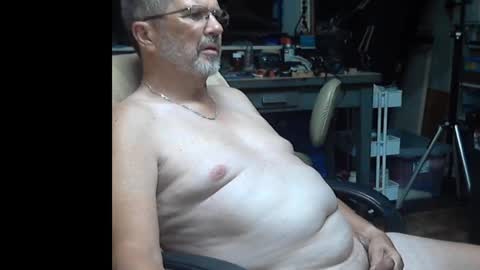 conastantbater57 online show from October 2, 3:46 am