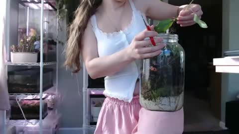 Snapshot of constantcumquest chatting on November 20, 5:45 pm ANR Mommy online show from November 20, 5:45 pm