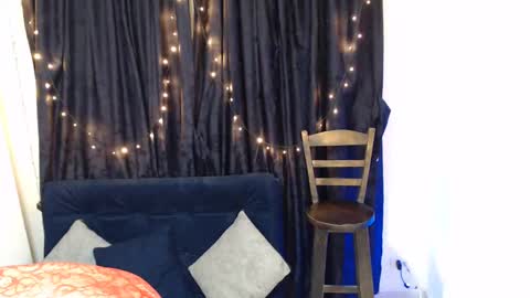 Snapshot of cony35 chatting on December 19, 2:45 am Sofi online show from December 19, 2:45 am