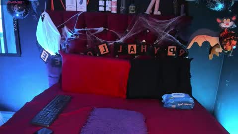 Snapshot of cony_l chatting on October 24, 12:23 pm Cony online show from October 24, 12:23 pm