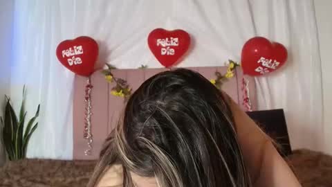 conyabril online show from February 11, 1:38 pm