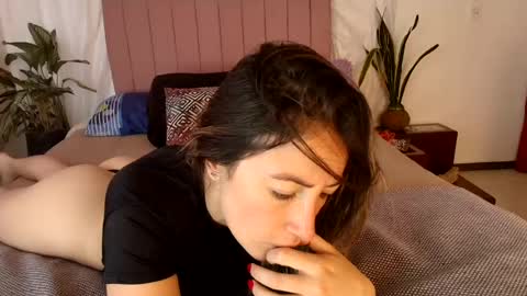 Snapshot of conyabril chatting on June 18, 12:20 pm conyabril online show from June 18, 12:20 pm