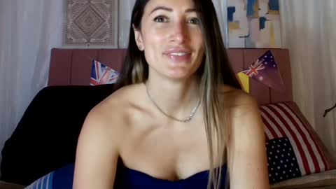 conyabril online show from July 4, 1:50 pm