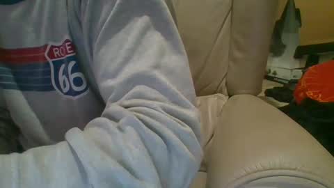 Snapshot of cooadicto_26 chatting on December 7, 1:03 am cooadicto_26 online show from December 7, 1:03 am