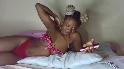 Snapshot of cookiejah chatting on January 31, 3:22 pm cookie jar online show from January 31, 3:22 pm