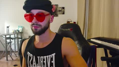 Stachu Jones online show from November 23, 4:40 pm