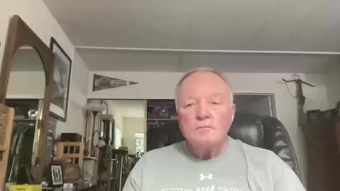 Snapshot of cookoosnest chatting on October 9, 11:47 pm cookoosnest online show from October 9, 11:47 pm