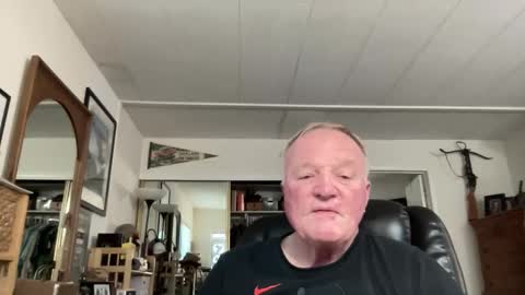 Snapshot of cookoosnest chatting on May 13, 1:47 am cookoosnest online show from May 13, 1:47 am
