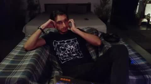 Cool2Buddies online show from July 16, 7:09 pm