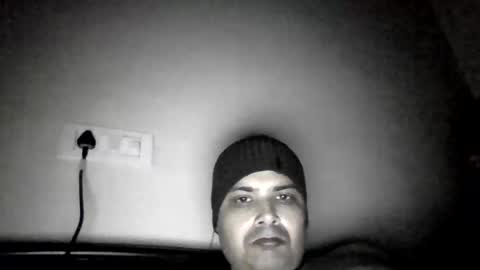 Snapshot of cool_breeze09 chatting on December 19, 6:59 pm Cool Breeze09 online show from December 19, 6:59 pm