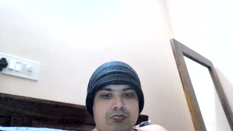 Snapshot of cool_breeze09 chatting on February 10, 11:03 am Cool Breeze09 online show from February 10, 11:03 am