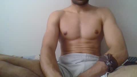 Snapshot of coolboy75289 chatting on March 8, 6:44 pm coolboy75289 online show from March 8, 6:44 pm