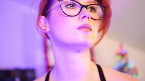 Snapshot of coolteacher chatting on December 2, 9:35 am Ginger The Cringer online show from December 2, 9:35 am