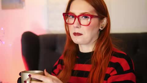 Snapshot of coolteacher chatting on February 22, 9:45 am Ginger The Cringer online show from February 22, 9:45 am