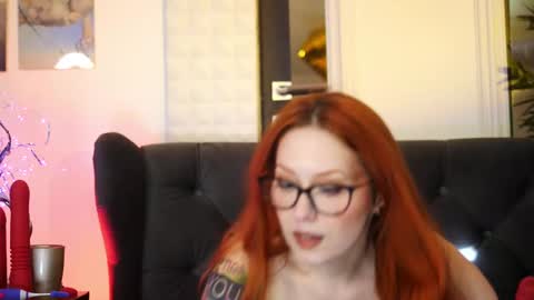 Snapshot of coolteacher chatting on March 8, 9:06 am Ginger The Cringer online show from March 8, 9:06 am