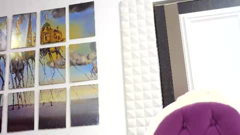Snapshot of coolteacher chatting on July 28, 8:10 am Ginger The Cringer online show from July 28, 8:10 am