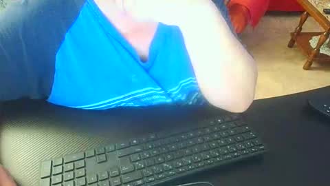 Snapshot of coquin375 chatting on October 22, 6:18 pm coquin375 online show from October 22, 6:18 pm