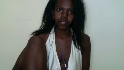 coquine_lara online show from April 29, 9:32 pm