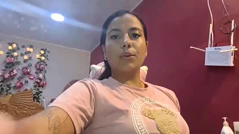 coral0403 online show from April 25, 5:43 pm