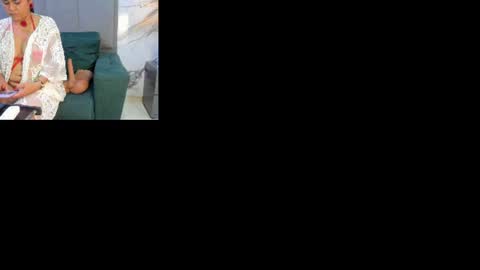 Snapshot of coral_rousee chatting on July 15, 12:43 pm coral_rousee online show from July 15, 12:43 pm