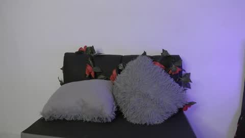 Coralie Bronson online show from January 17, 11:52 pm