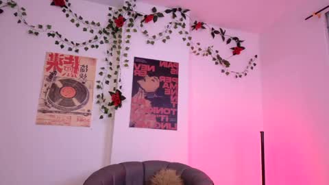 Snapshot of coraliebronson chatting on May 22, 12:40 am Coralie Bronson online show from May 22, 12:40 am