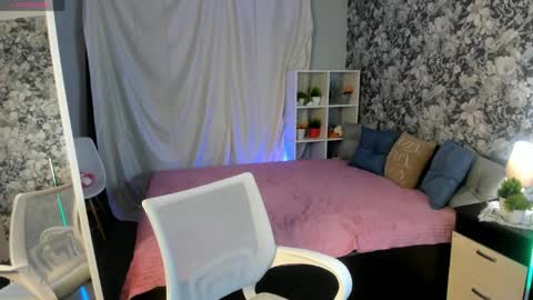 Coraline online show from May 19, 11:38 am