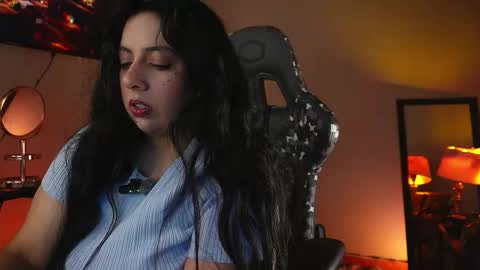 Snapshot of coraline_latin chatting on October 7, 1:14 am Coraline online show from October 7, 1:14 am