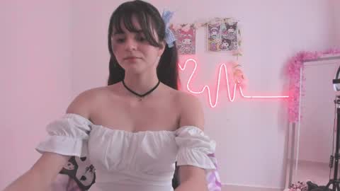 Coraline uwu     Bienvenidos al dulce mundo de Coraline    Hola amores soy Coraline  Una chica  tierna juguetona online show from May 3, 8:26 pm
