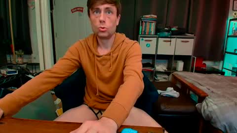 Snapshot of corbinkelly chatting on November 22, 9:19 am Corbin Kelly online show from November 22, 9:19 am