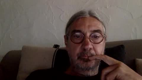 coreander online show from September 21, 2:08 pm