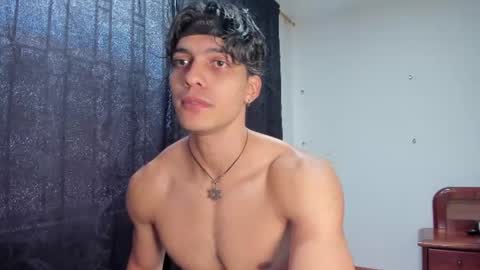 corey_vale online show from July 21, 12:40 pm