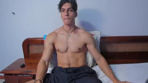corey_vale online show from July 28, 4:39 pm