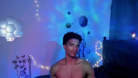 Snapshot of coreyglover chatting on February 26, 2:26 am CoreyGlover online show from February 26, 2:26 am