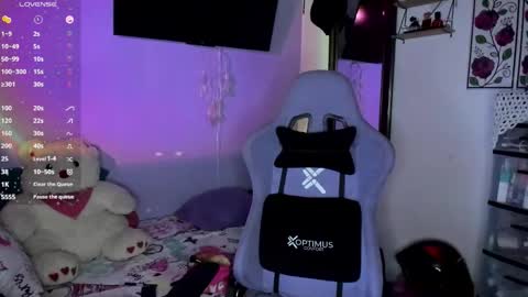 corina online show from October 21, 2:12 am