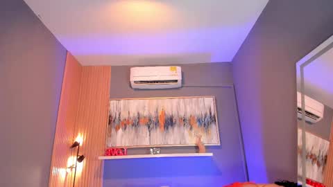 Snapshot of corinnah chatting on November 20, 12:05 pm Cori online show from November 20, 12:05 pm