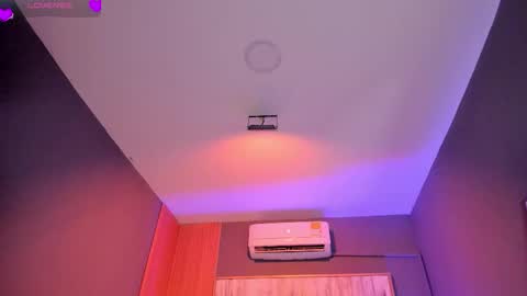 Snapshot of corinnah chatting on November 25, 12:16 pm Cori online show from November 25, 12:16 pm