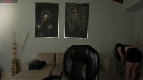 Snapshot of corinnerusso chatting on November 24, 5:40 am Corinne Russo online show from November 24, 5:40 am