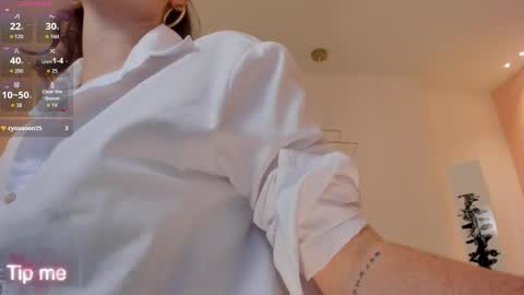 Corinne Russo online show from June 5, 12:55 pm