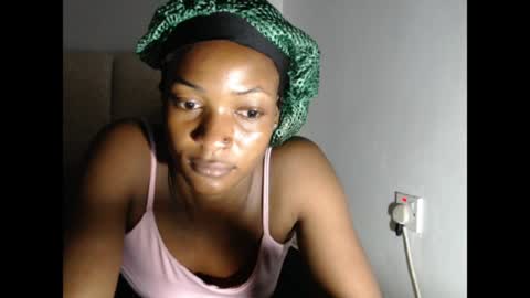 Snapshot of cornxslut chatting on July 5, 5:25 am cornxslut online show from July 5, 5:25 am