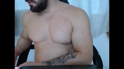 corolaxxl online show from December 16, 2:38 am