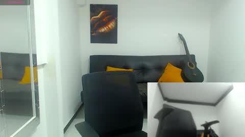 cory_hott_ online show from November 12, 8:08 pm