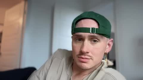 Snapshot of cosause chatting on December 3, 4:05 pm Cody Zay online show from December 3, 4:05 pm