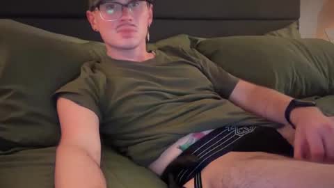 Snapshot of cosause chatting on December 13, 11:43 pm Cody Zay online show from December 13, 11:43 pm