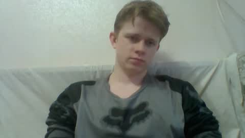 Snapshot of cosm2312 chatting on May 23, 4:55 pm Andrew online show from May 23, 4:55 pm