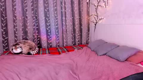 Snapshot of cosmic_girll chatting on February 28, 9:47 am Alice online show from February 28, 9:47 am