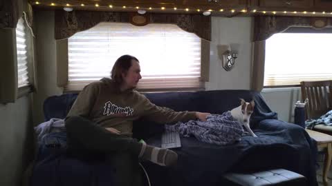 Snapshot of cosmicconnections chatting on February 13, 10:43 pm Chester Melissa online show from February 13, 10:43 pm