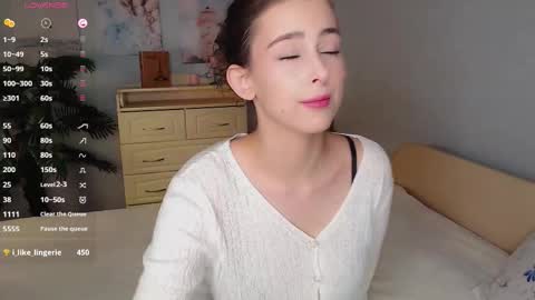 Snapshot of cosmos_baby chatting on September 19, 1:23 pm Luna online show from September 19, 1:23 pm