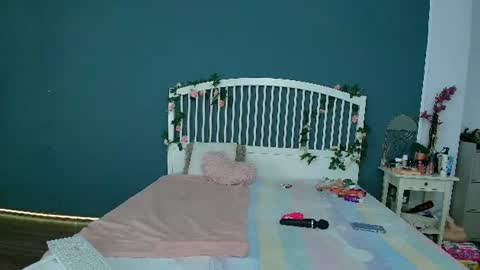 Snapshot of cougarmilf_ chatting on July 9, 8:02 pm cougarmilf_ online show from July 9, 8:02 pm