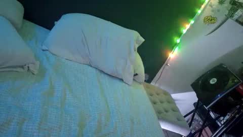 Snapshot of cough2getoff chatting on December 1, 7:19 pm Corey online show from December 1, 7:19 pm